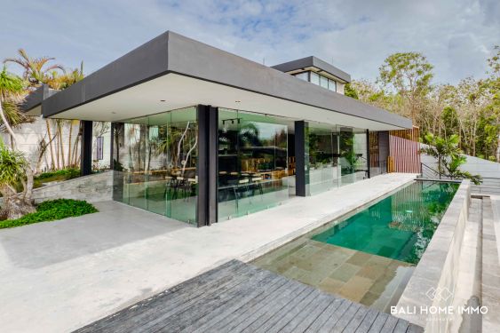 Image 2 from NEWLY RENOVATED WITH OCEAN VIEW 6 BEDROOMS VILLA FOR MONTHLY RENTAL IN BALI - ULUWATU