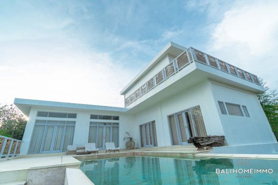 Image 1 from Villa de 3 chambres avec vue sur l'océan à louer à l'année à Bali Ungasan