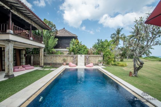 Image 3 from Villa Pemandangan Laut 4 Kamar Disewakan di Bali Tanah Lot