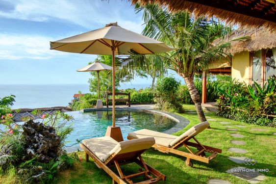 Image 3 from Villa 4 chambres avec vue sur l'océan à vendre en pleine propriété à Bali Uluwatu