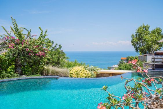 Image 5 from Villa 4 Kamar Tidur dengan Pemandangan Laut Dijual Di Bali Uluwatu