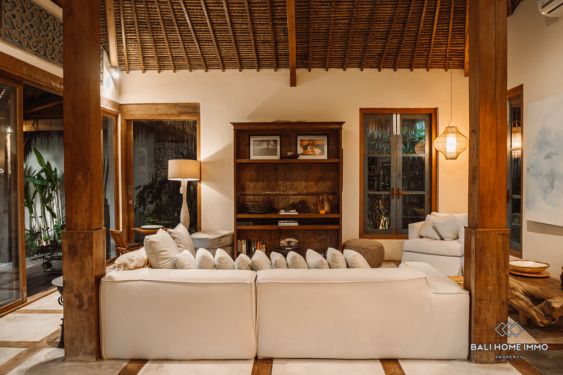 Image 8 from Villa 4 Kamar Tidur dengan Pemandangan Laut Dijual Di Bali Uluwatu