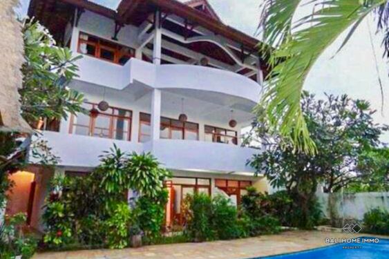 Image 1 from Vila de 6 chambres avec vue sur l'océan à vendre en pleine propriété à Bali Buleleng