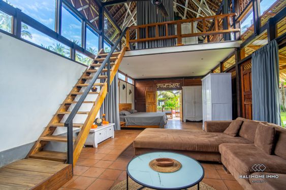 Image 5 from Beachfront 6 Bedroom Villa for Sale Freehold in West Bali