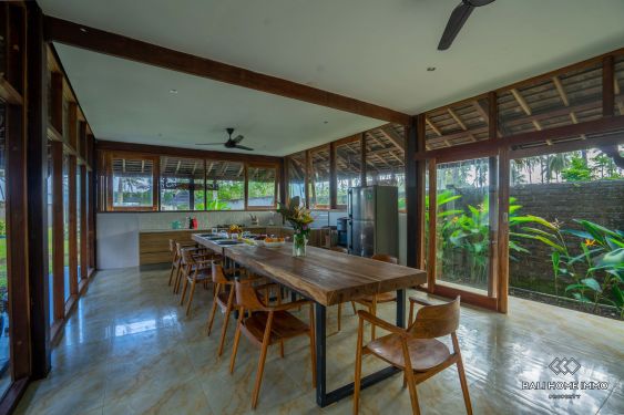 Image 7 from Beachfront 6 Bedroom Villa for Sale Freehold in West Bali