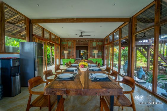 Image 6 from Beachfront 6 Bedroom Villa for Sale Freehold in West Bali