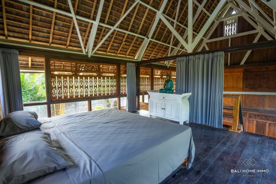 Image 13 from Beachfront 6 Bedroom Villa for Sale Freehold in West Bali