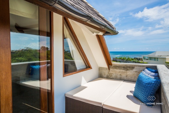 Image 17 from Villa berpemandangan Laut dan 7 Kamar untuk Dijual dan Disewa di Pantai Timur Bali