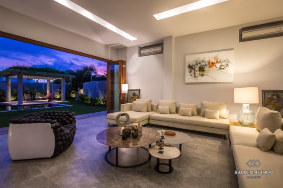 Image 3 from Ocean View 7 Bedroom Villa for Sale and Rent in Bali East Cost