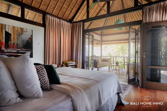 Image 8 from VILLA DENGAN 7 KAMAR PEMANDANGAN LAUT DIJUAL DENGAN HAK MILIK DI ULUWATU DEKAT PANTAI BINGIN