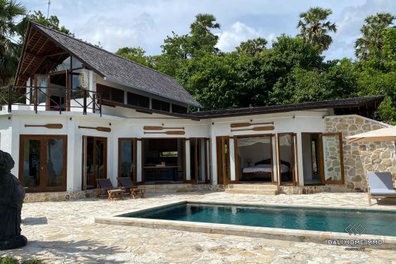 Image 2 from Vila berpemandangan laut, bungalow, dan gudang dijual di Pulau Rote