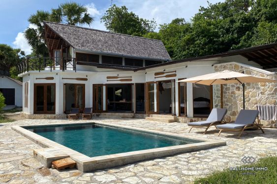 Image 1 from Vila berpemandangan laut, bungalow, dan gudang dijual di Pulau Rote