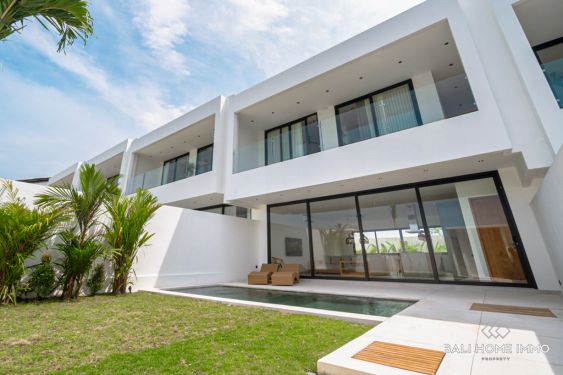 Image 1 from Villa sur plan de 2 chambres à vendre à bail à Bali Pererenan Tumbak Bayuh