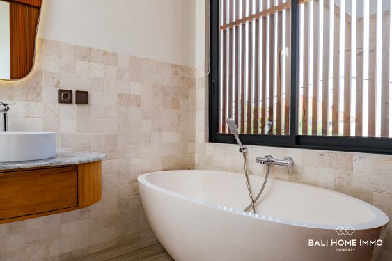 Image 16 from VILLA BARU 2 KAMAR DIKONTRAKAN DI CANGGU KAYUTULANG