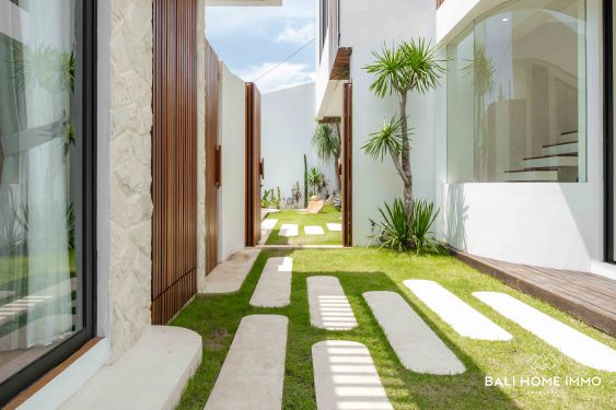 Image 17 from VILLA BARU 2 KAMAR DIKONTRAKAN DI CANGGU KAYUTULANG