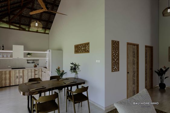 Image 6 from Villa sur plan de 2 chambres à vendre en bail à Sumba