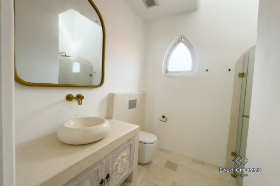 Image 10 from Villa neuve de 2 chambres au design unique à vendre près de la plage de Seseh, Bali