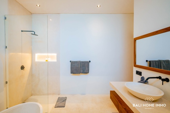 Image 20 from ÉLÉGANTE VILLA DE 3 CHAMBRES SUR PLAN À VENDRE EN LOCATION PRÈS DE LA PLAGE DE BALANGAN