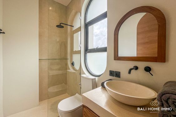 Image 16 from ÉLÉGANTE VILLA DE 3 CHAMBRES SUR PLAN À VENDRE EN LOCATION PRÈS DE LA PLAGE DE BALANGAN