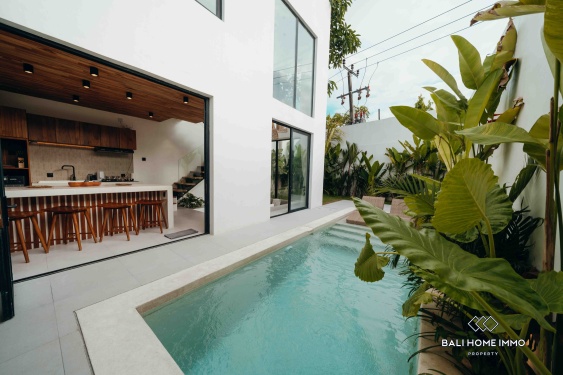 Image 2 from Villa moderne de 4 chambres sur plan à vendre en bail à Umalas Bali