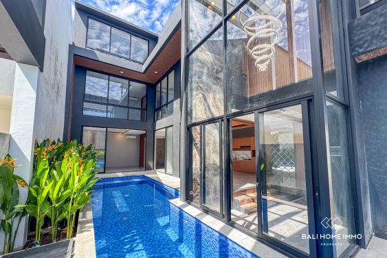Image 2 from Villa de 4 chambres à vendre au cœur de Berawa Canggu