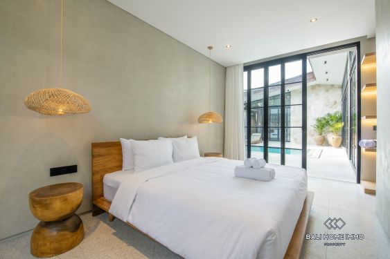 Image 12 from Luxueuse villa de 5 chambres sur plan à vendre en bail à  Bingin Bal