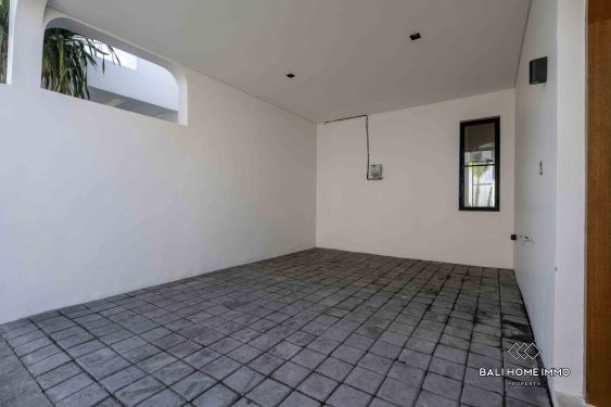 Image 20 from Vila Modern 3 Kamar Off-plan Dijual Hak Sewa di Bali Umalas