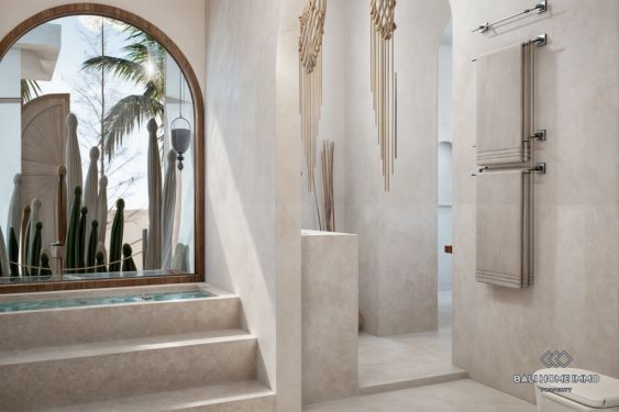 Image 8 from Villa sur plan de 2 chambres avec vue sur l'océan à vendre en bail à Bali Nusa Penida