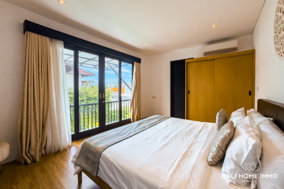 Image 11 from Vila 2 Kamar Tidur Terbuka di Area Utama Petitenget Disewakan Bulanan