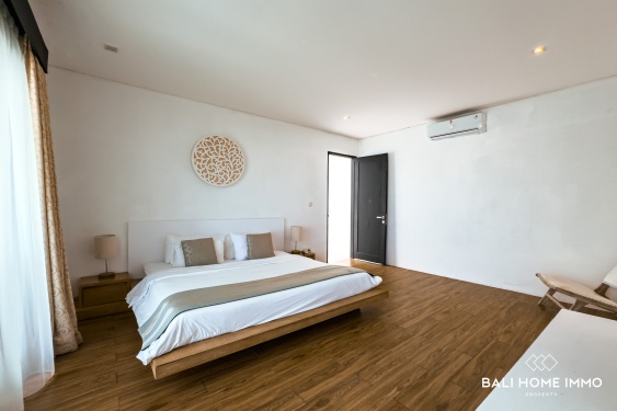 Image 8 from Vila 2 Kamar Tidur Terbuka di Area Utama Petitenget Disewakan Bulanan