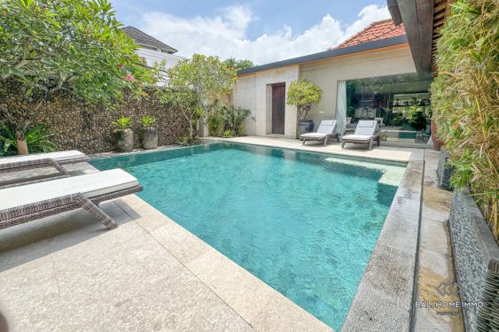Image 3 from Villa paisible de 3 chambres à vendre en bail à Bali Seminyak Oberoi