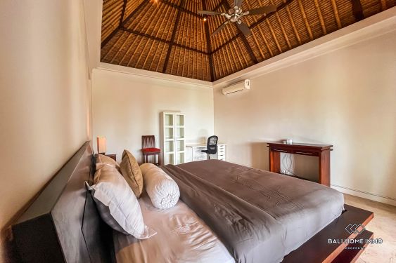 Image 12 from VILLA 3 KAMAR TIDUR YANG TENANG UNTUK DISEWA TAHUNAN DAN BULANAN DI BALI - JIMBARAN