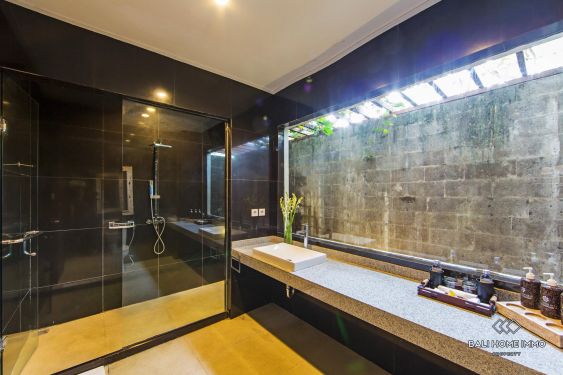 Image 18 from Vila 2 Kamar Tidur Berlokasi Sempurna Disewakan Bulanan di Bali Petitenget