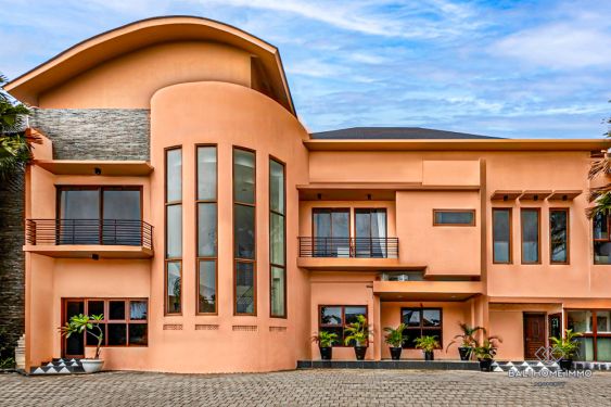 Image 10 from Apartemen 1 Kamar Tidur dengan Pemandangan Kolam Renang Disewakan Tahunan di Seminyak yang Damai