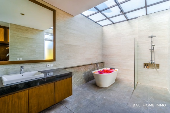 Image 17 from Villa 3 Kamar untuk Dijual dan Disewa dengan Pemandangan Teluk & Pegunungan Dekat Nusa Dua