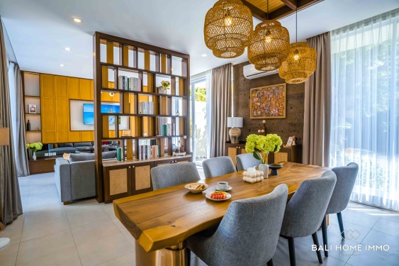 Image 7 from Villa 3 Kamar untuk Dijual dan Disewa dengan Pemandangan Teluk & Pegunungan Dekat Nusa Dua