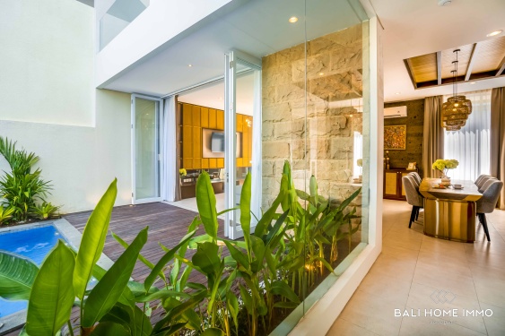 Image 3 from Villa 3 Kamar untuk Dijual dan Disewa dengan Pemandangan Teluk & Pegunungan Dekat Nusa Dua