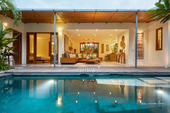 Image 3 from Quiet Place 3 Bedroom Villa for Sale Leasehold in Bali Kerobokan