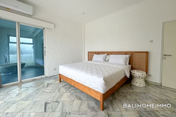 Image 8 from Quiet Place 4 Bedroom Villa for Sale in Seminyak Oberoi Bali