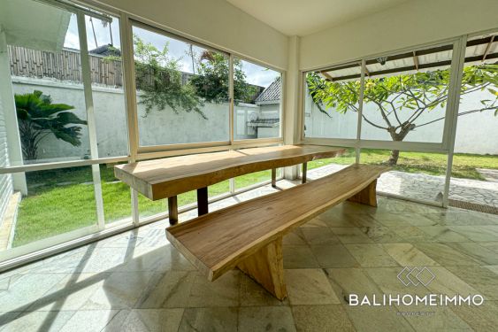 Image 5 from Quiet Place 4 Bedroom Villa for Sale in Seminyak Oberoi Bali