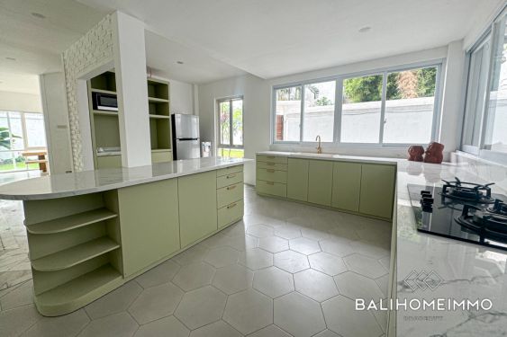 Image 6 from Quiet Place 4 Bedroom Villa for Sale in Seminyak Oberoi Bali