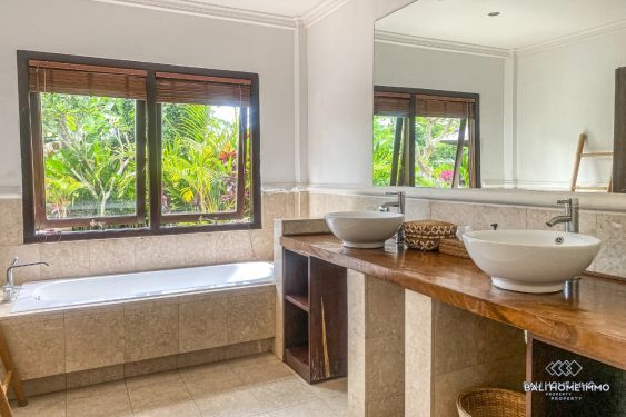 Image 13 from endroit tranquille villa de 5 chambres à louer à Bali Pererenan