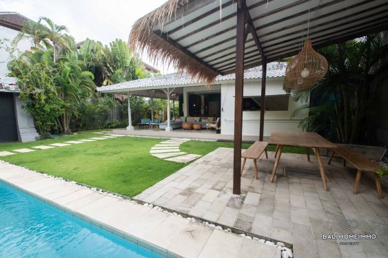 Image 3 from Relaxing 3 Bedroom Villa for Rent & Sale in Bali Petitenget