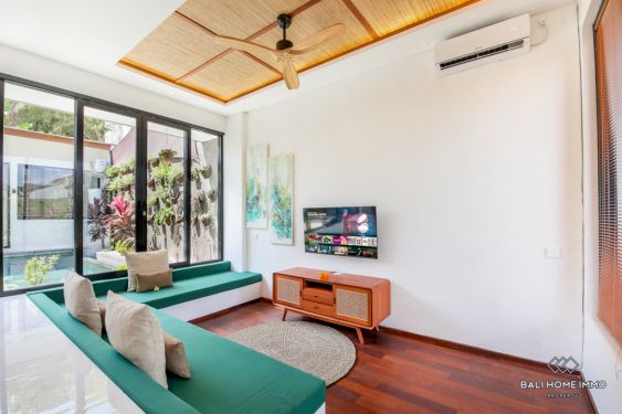 Image 2 from Villa de 2 chambres avec vue sur Ricefield à vendre en bail à Bali Canggu côté résidentiel