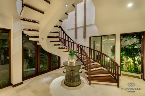 Image 9 from Vila 3 Kamar dengan pemandangan sawah  disewakan di Pererenan Bali