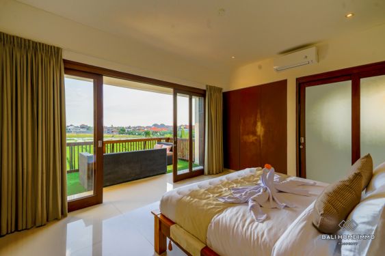 Image 8 from Villa de 3 chambres avec vue sur les rizières à vendre et à louer à Canggu Berawa