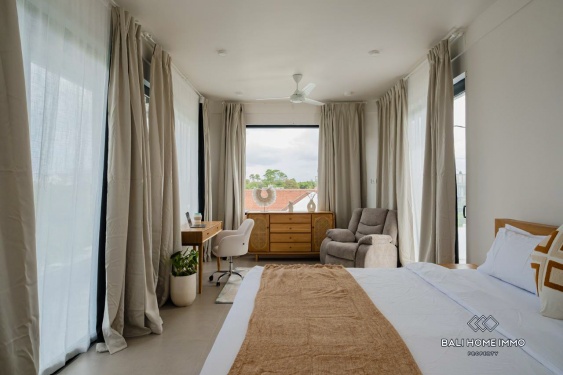 Image 9 from Ricefield View 3 Bedroom Villa for Rentals in Bali Canggu Echo Beach