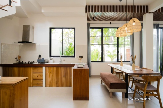 Image 6 from Ricefield View 3 Bedroom Villa for Rentals in Bali Canggu Echo Beach