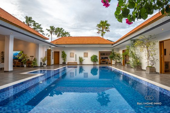 Image 1 from villa de 3 chambres à coucher avec vue sur la rizière à vendre en bail à Bali Kerobokan