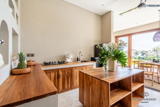 Image 8 from Villa 3 Kamar Berpemandangan Sawah Dijual Disewakan di Bali Pererenan Tumbak Bayuh